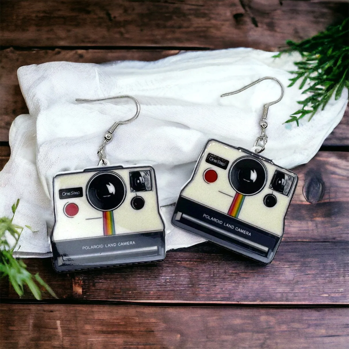 Camera Earrings - Photographer Gift, Handmade Earrings, Retro Camera, Photography Accessories, Polaroid Camera, Instant Photo, Cameras