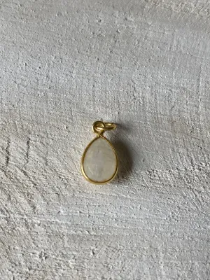 NEW BEGINNINGS | MOONSTONE PENDANT CHARM