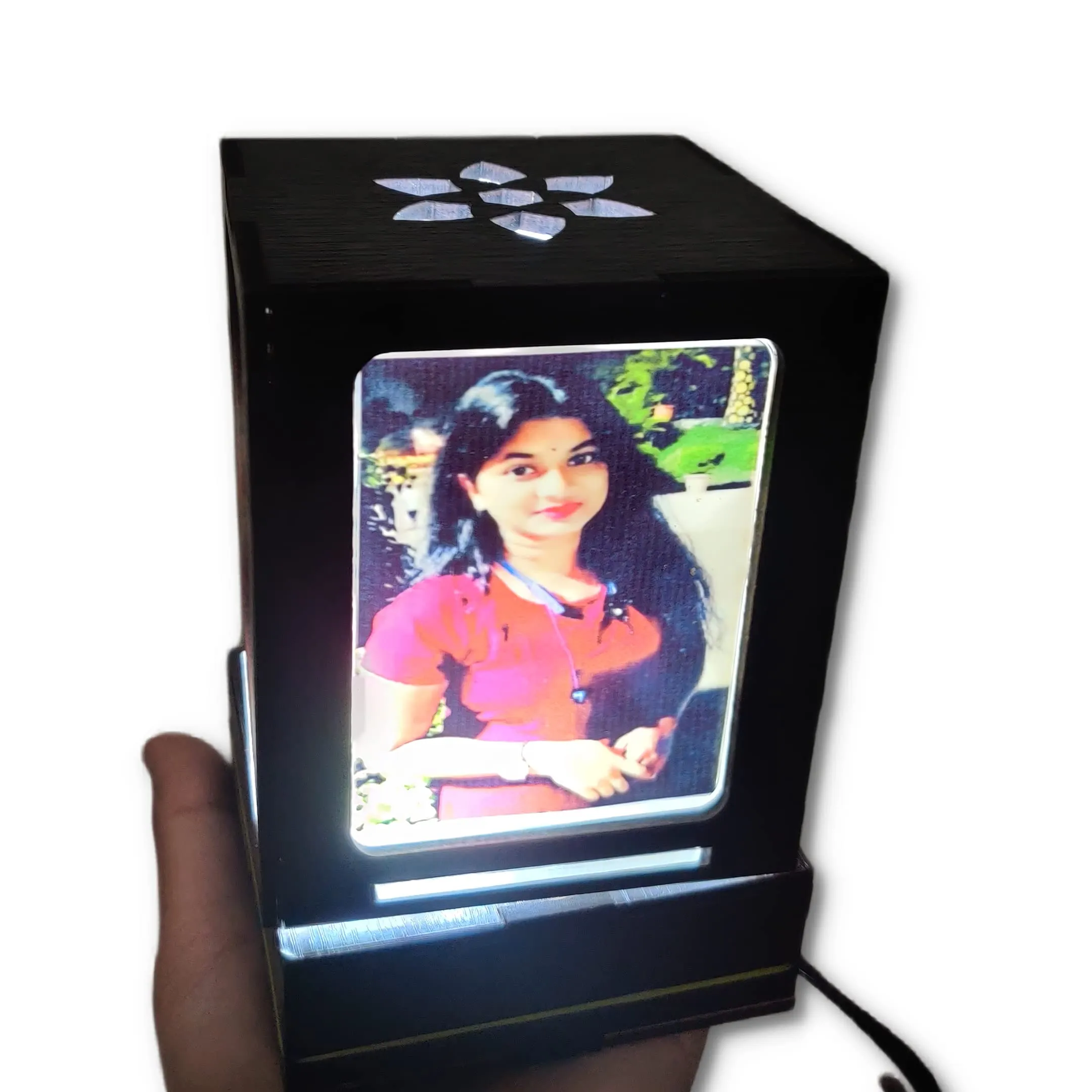 TheWhoop Personalized Photo Rotating Shadow Lamp Wooden Frame 17X14 cm Pack of 1