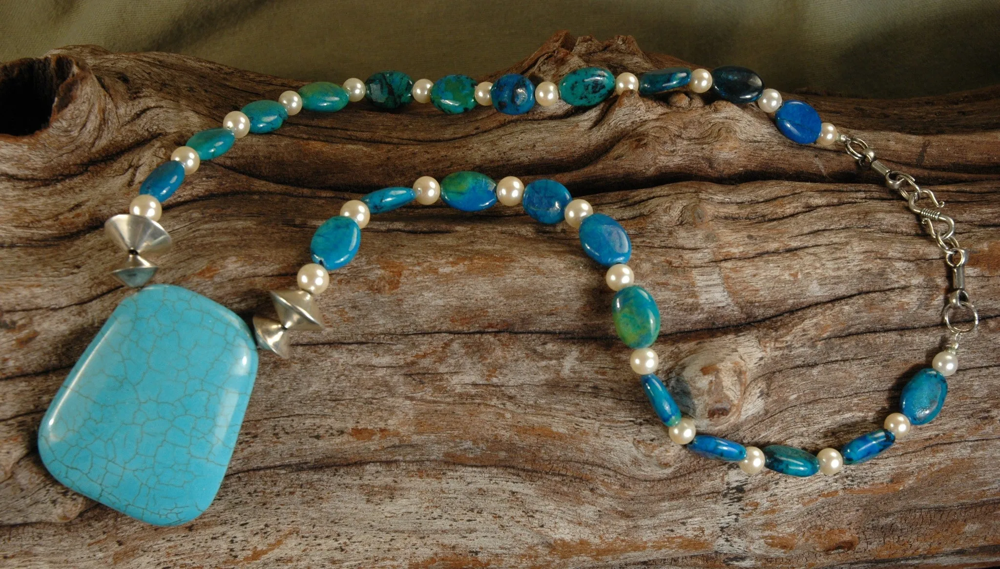 Turquoise Pendant Necklace